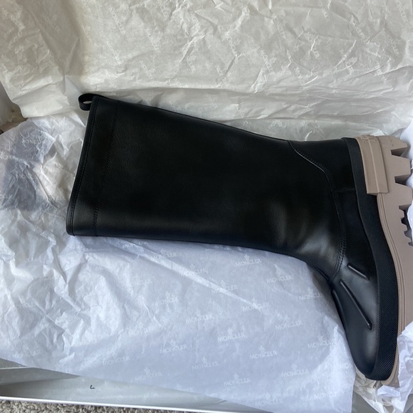 NWT Authentic MONCLER  Duck boot (Women) - Picture 8 of 12